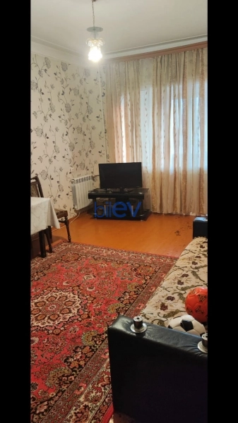 Aylıq Kirayə 2 otaqlı Köhnə Tikili bina evi  55m², Bakı