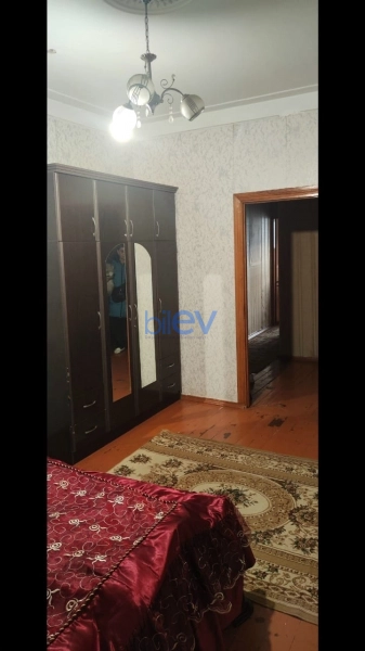 Aylıq Kirayə 2 otaqlı Köhnə Tikili bina evi  55m², Bakı