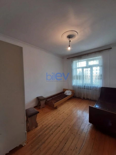Aylıq Kirayə 2 otaqlı Köhnə Tikili bina evi  60m², Bakı