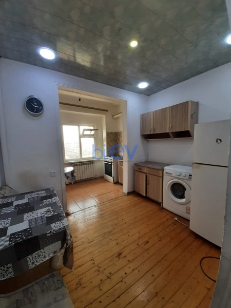 Aylıq Kirayə 2 otaqlı Köhnə Tikili bina evi  60m², Bakı