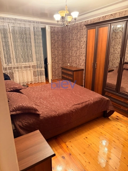 Aylıq Kirayə 3 otaqlı Köhnə Tikili bina evi  80m², Bakı