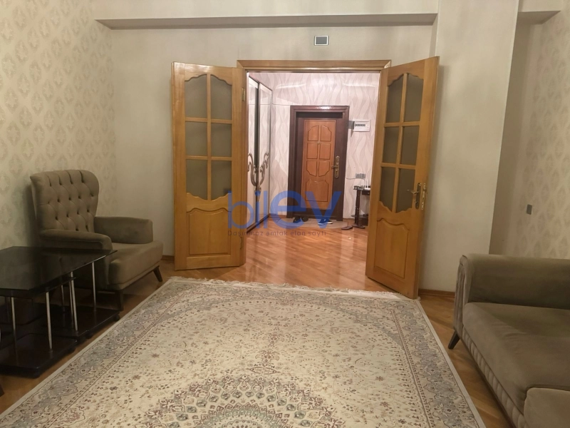 Aylıq Kirayə 2 otaqlı Yeni Tikili bina evi  120m², Bakı
