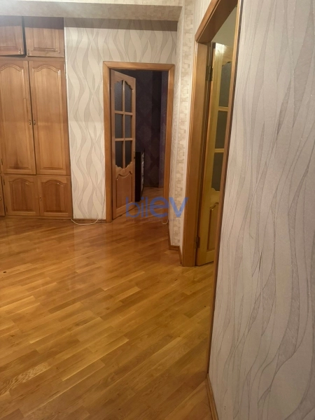 Aylıq Kirayə 2 otaqlı Yeni Tikili bina evi  120m², Bakı