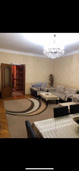 Aylıq Kirayə 3 otaqlı Yeni Tikili bina evi  125m², Bakı