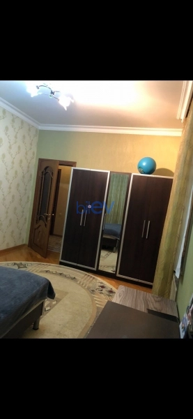 Aylıq Kirayə 3 otaqlı Yeni Tikili bina evi  125m², Bakı