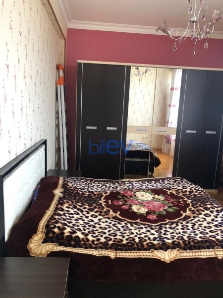 Aylıq Kirayə 3 otaqlı Yeni Tikili bina evi  125m², Bakı