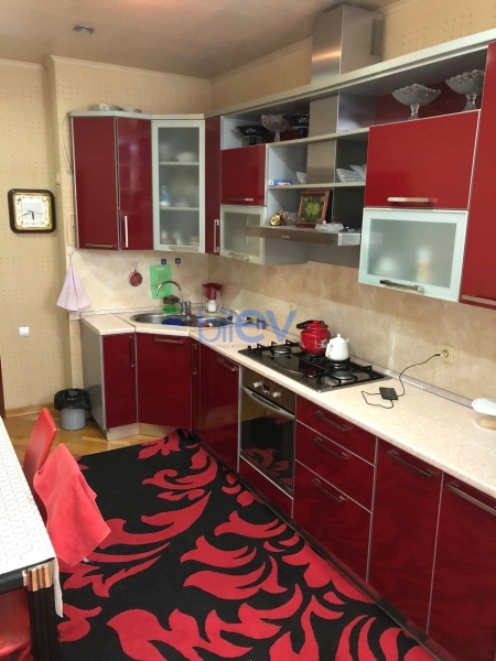 Aylıq Kirayə 3 otaqlı Yeni Tikili bina evi  125m², Bakı
