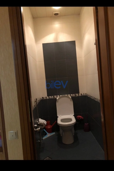 Aylıq Kirayə 3 otaqlı Yeni Tikili bina evi  125m², Bakı