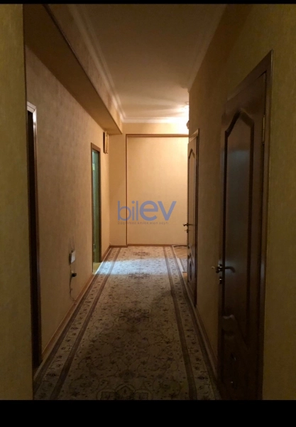 Aylıq Kirayə 3 otaqlı Yeni Tikili bina evi  125m², Bakı