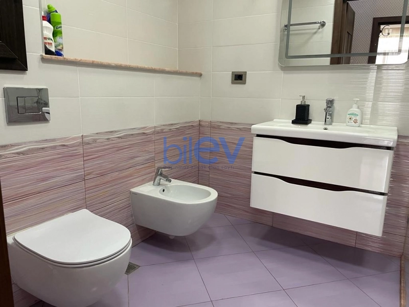 Aylıq Kirayə 3 otaqlı Yeni Tikili bina evi  125m², Bakı