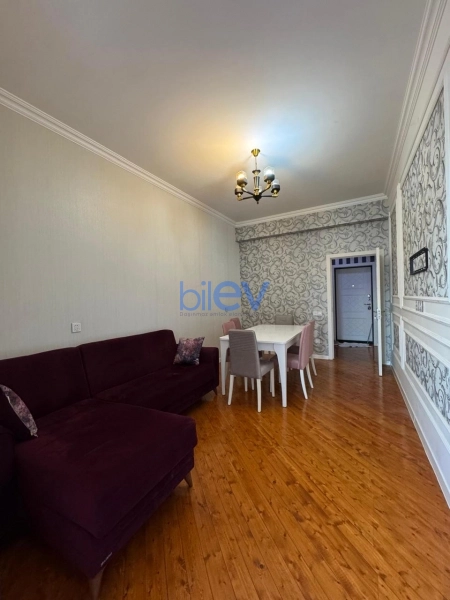 Aylıq Kirayə 3 otaqlı Yeni Tikili bina evi  95m², Bakı