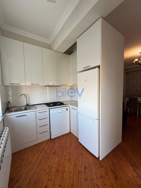 Aylıq Kirayə 3 otaqlı Yeni Tikili bina evi  95m², Bakı