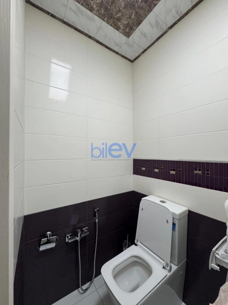 Aylıq Kirayə 3 otaqlı Yeni Tikili bina evi  95m², Bakı