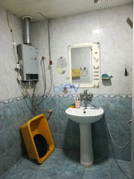 Aylıq Kirayə 3 otaqlı Köhnə Tikili bina evi  80m², Bakı