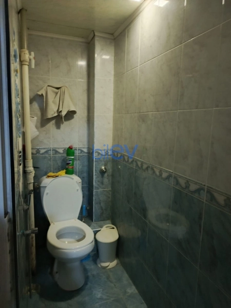 Aylıq Kirayə 3 otaqlı Köhnə Tikili bina evi  80m², Bakı