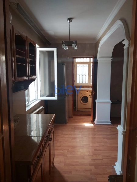 Aylıq Kirayə 2 otaqlı Köhnə Tikili bina evi  50m², Bakı
