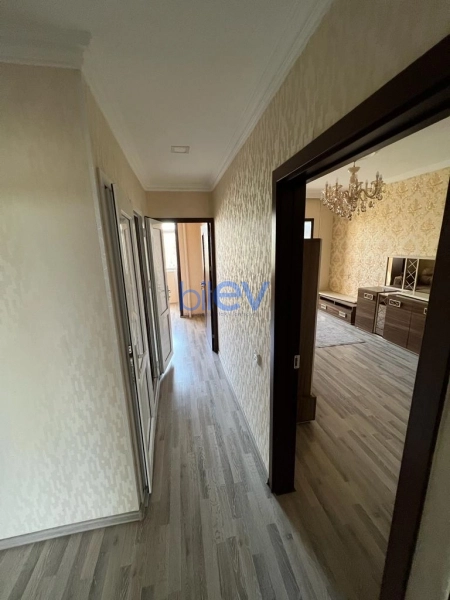 Aylıq Kirayə 3 otaqlı Köhnə Tikili bina evi  70m², Bakı