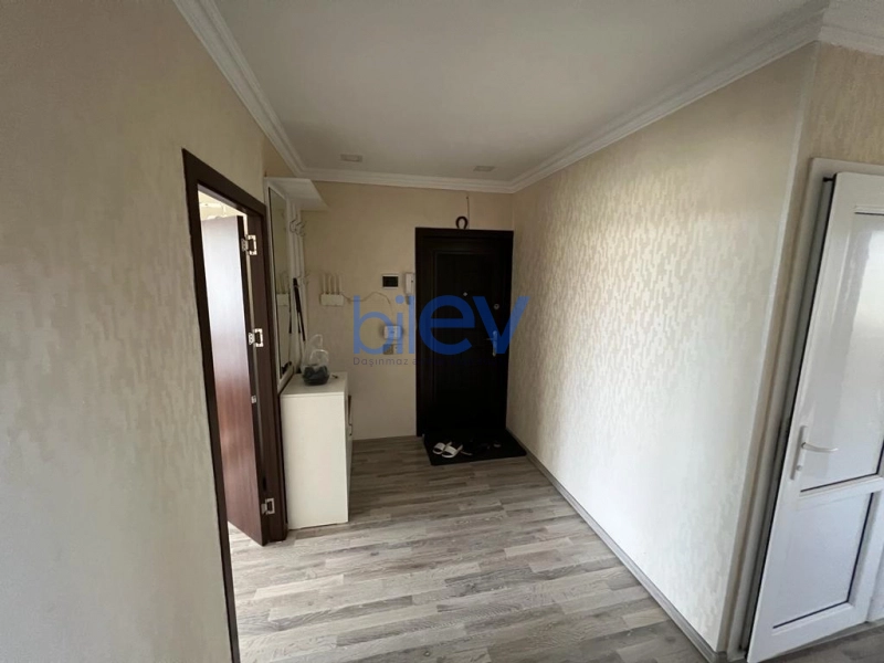 Aylıq Kirayə 3 otaqlı Köhnə Tikili bina evi  70m², Bakı