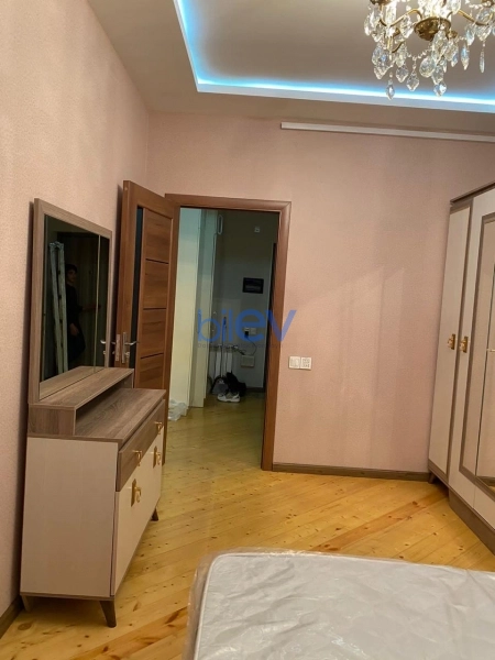 Aylıq Kirayə  otaqlı Yeni Tikili bina evi  60m², Bakı