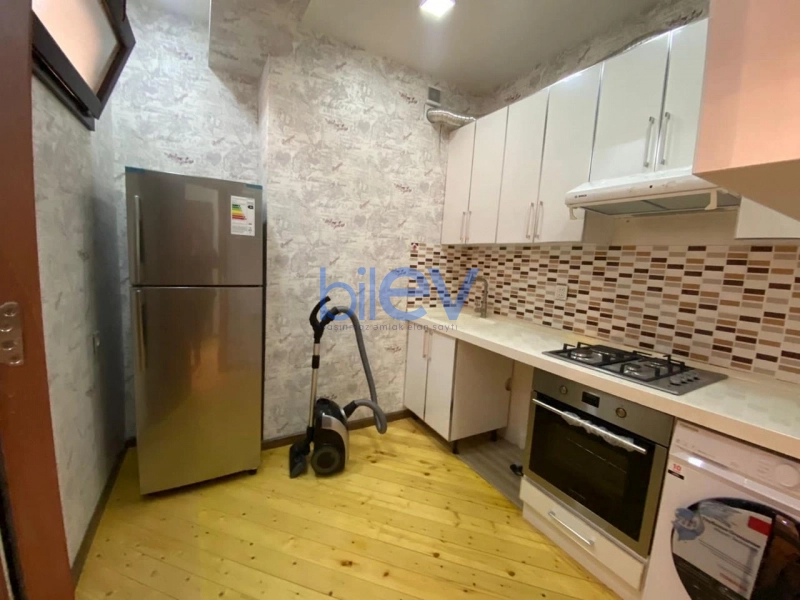 Aylıq Kirayə  otaqlı Yeni Tikili bina evi  60m², Bakı
