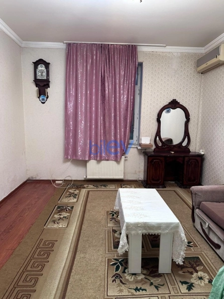 Aylıq Kirayə 1 otaqlı Köhnə Tikili bina evi  33m², Bakı