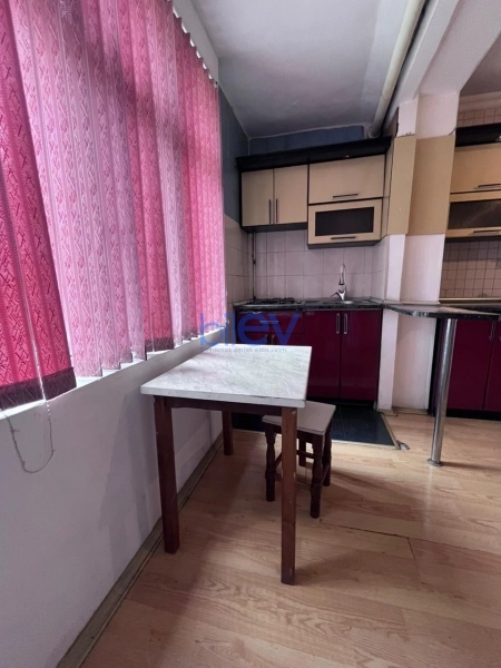 Aylıq Kirayə 2 otaqlı Köhnə Tikili bina evi  80m², Bakı