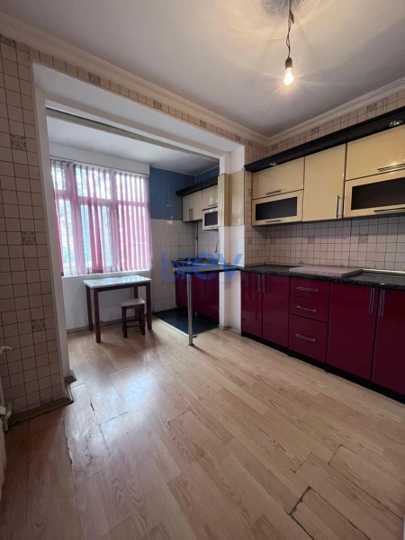 Aylıq Kirayə 2 otaqlı Köhnə Tikili bina evi  80m², Bakı