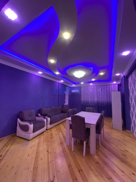 Aylıq Kirayə 3 otaqlı Yeni Tikili bina evi  120m², Bakı
