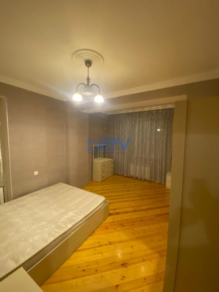 Aylıq Kirayə 3 otaqlı Yeni Tikili bina evi  120m², Bakı