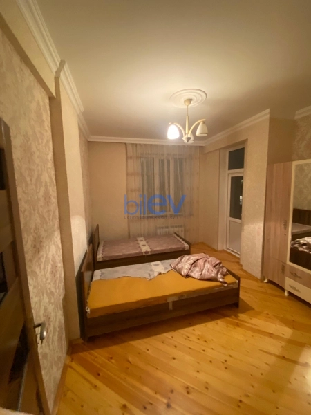Aylıq Kirayə 3 otaqlı Yeni Tikili bina evi  120m², Bakı