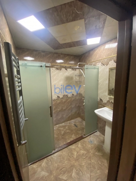 Aylıq Kirayə 3 otaqlı Yeni Tikili bina evi  120m², Bakı