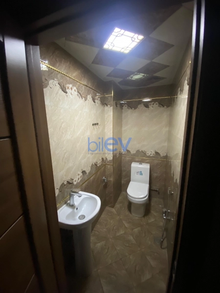 Aylıq Kirayə 3 otaqlı Yeni Tikili bina evi  120m², Bakı