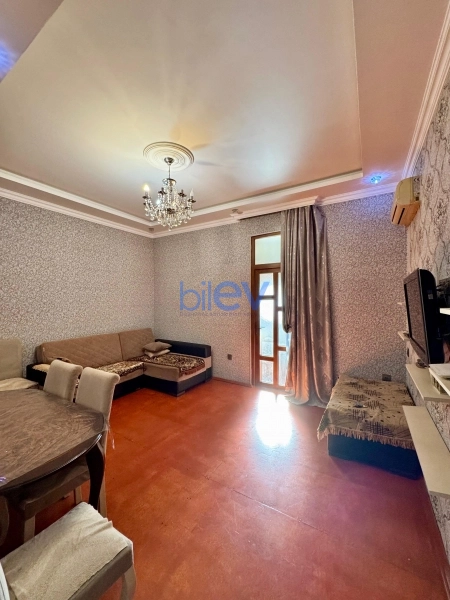 Satış 2 otaqlı Köhnə Tikili bina evi  40m², Bakı