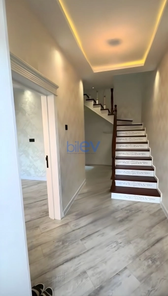 Satış 5 otaqlı Həyət evi  300m², Bakı