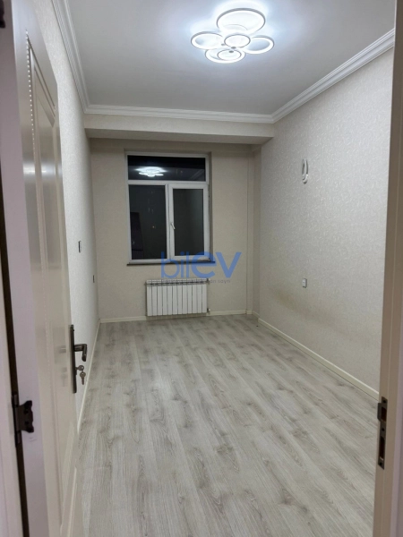 Aylıq Kirayə 4 otaqlı Yeni Tikili bina evi  160m², Bakı