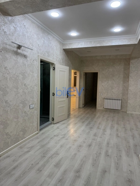 Aylıq Kirayə 4 otaqlı Yeni Tikili bina evi  160m², Bakı