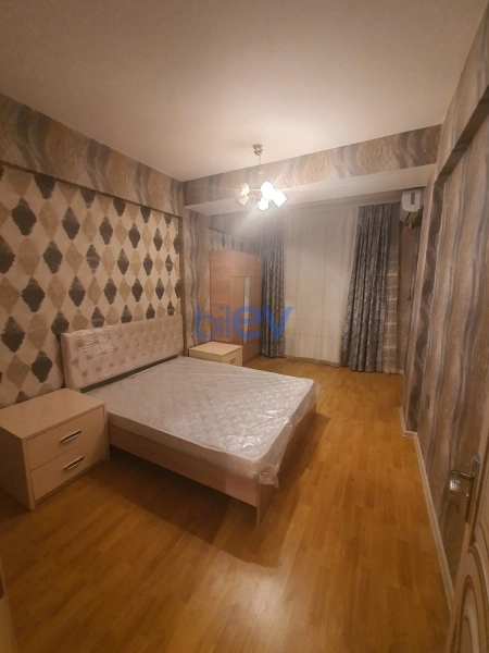 Aylıq Kirayə 2 otaqlı Yeni Tikili bina evi  75m², Bakı