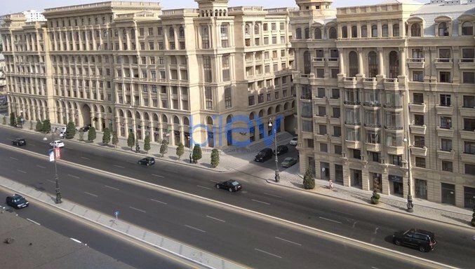 Aylıq Kirayə 2 otaqlı Yeni Tikili bina evi  75m², Bakı