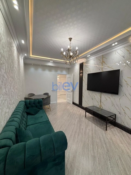 Aylıq Kirayə 3 otaqlı Yeni Tikili bina evi  80m², Bakı