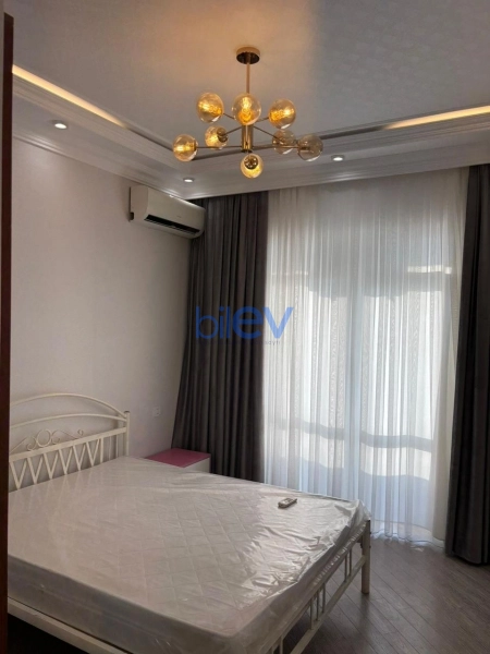 Aylıq Kirayə 3 otaqlı Yeni Tikili bina evi  80m², Bakı