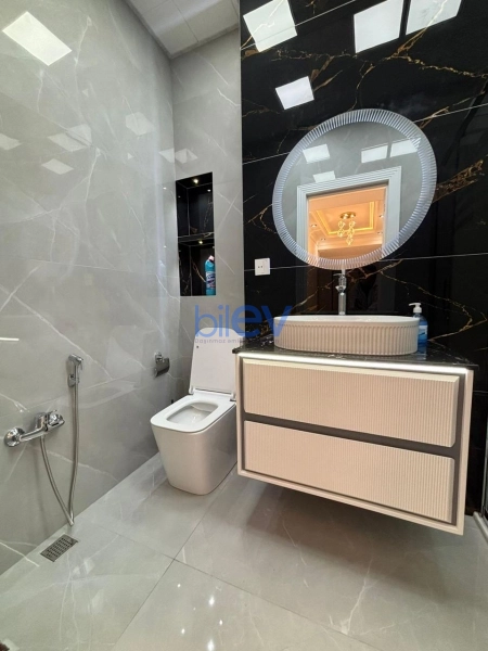 Aylıq Kirayə 3 otaqlı Yeni Tikili bina evi  80m², Bakı