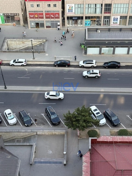 Aylıq Kirayə 3 otaqlı Yeni Tikili bina evi  80m², Bakı