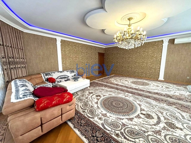Aylıq Kirayə 3 otaqlı Yeni Tikili bina evi  170m², Bakı