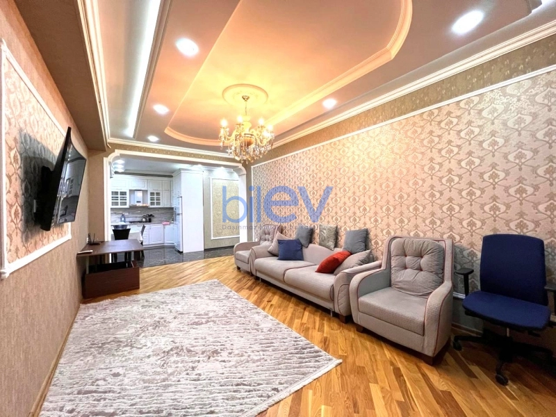 Aylıq Kirayə 3 otaqlı Yeni Tikili bina evi  115m², Bakı
