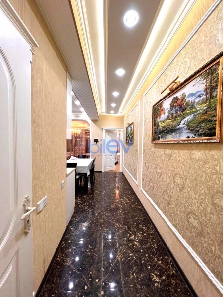 Aylıq Kirayə 3 otaqlı Yeni Tikili bina evi  115m², Bakı