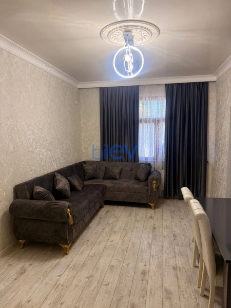 Aylıq Kirayə 2 otaqlı Köhnə Tikili bina evi  60m², Bakı