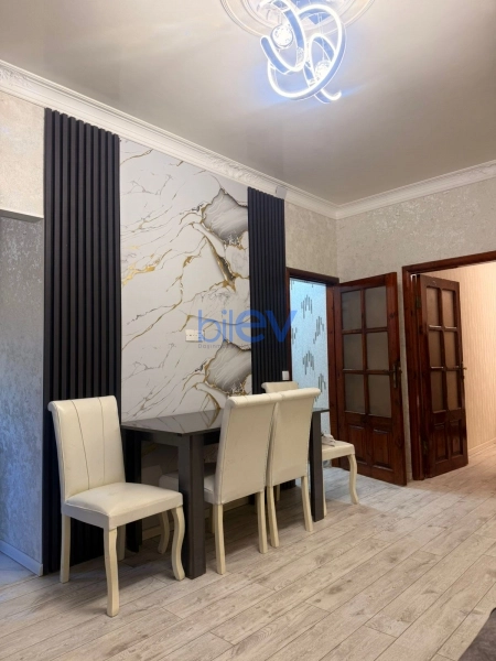 Aylıq Kirayə 2 otaqlı Köhnə Tikili bina evi  60m², Bakı