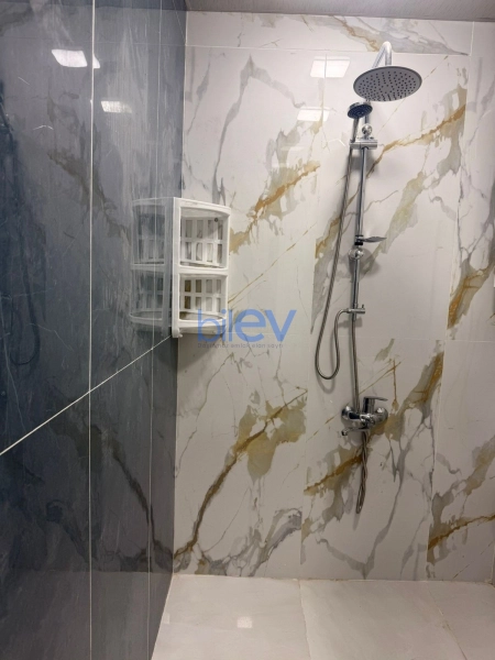 Aylıq Kirayə 2 otaqlı Köhnə Tikili bina evi  60m², Bakı