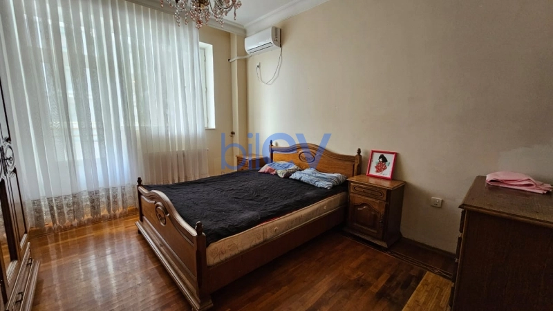 Aylıq Kirayə 4 otaqlı Yeni Tikili bina evi  178m², Bakı