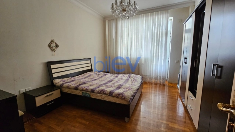 Aylıq Kirayə 4 otaqlı Yeni Tikili bina evi  178m², Bakı